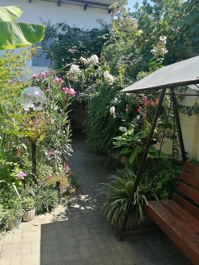 Magnoliia Hotel Sukhumi Exterior photo